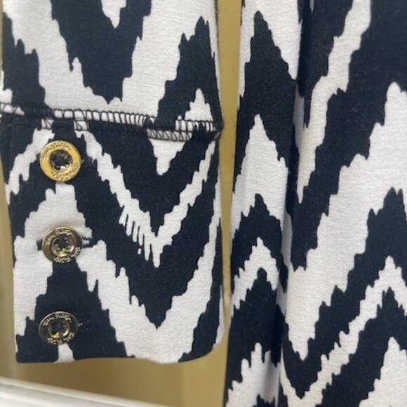 LILLY PULITZER SOPHIE DRESS IN BLACK GET YOUR CHEV ON PRINT - Picture 3 of 7